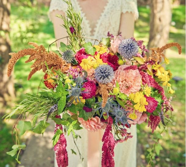 My top picks for March and April Weddings 5 flowers d893d0ae